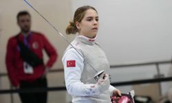 Eskrim’de Alara Atmaca destan yazdı!