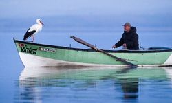 Yaren Leylek geldi mi? Baharın müjdecisi Yaren Leylek yuvaya döndü mü? İşte Adem Amca’nın heyecanlı bekleyişi! Yaren Leylek 15. kez gelecek mi? Nazlı Leylek ne zaman döndü?