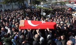 Öğrencisinin bıçaklı saldırısında hayatını kaybeden öğretmen Konya’da toprağa verildi