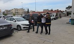 1.2 Milyonluk altın çalıp şov yapan hırsızlar yakalandı