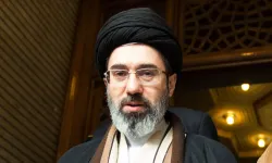 Babası ve komutanları öldü: Mücteba Hamaney o katliamdan nasıl sağ çıktı?