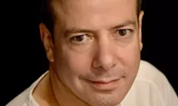 Tiyatro oyuncusu Canberk Uçucu hayatını kaybetti