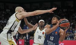 Anadolu Efes evinde Asvel’e mağlup oldu