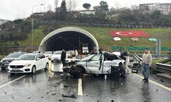 Sultangazi'deki iki ayrı trafik kazasında 9 kişi yaralandı