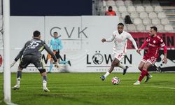 Kritik İstanbul derbisinde puanlar paylaşıldı: Ümraniye-Pendik: 0-0