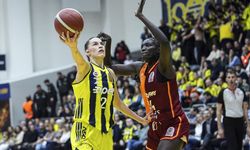 Şampiyonluk yolunda Fenerbahçe Opet derbide rakibini devirdi!