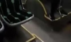 Halk otobüsünde mide bulandıran görüntü: Sapık yolcunun uygunsuz hareketi kamerada