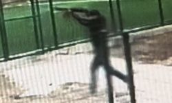 Çocuk parkında dehşet anları: 17 yaşındaki husumetlisine kurşun yağdırdı