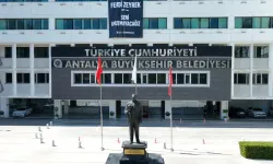 Antalya’da belediye davasında 3 isim için yeniden yakalama kararı