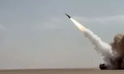 İran, ABD-İsrail hedeflerine yeni füze ve İHA saldırıları düzenlediğini duyurdu