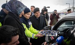 İçişleri Bakan Yardımcısı Yiğitbaşı ve Jandarma Genel Komutanı sürücülerle bayramlaştı