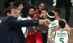 Yunan derbisinde kaos: “Basketbol değil tiyatro”