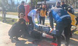 Yaşlı adamı "selam almıyor" diye bacağından bıçakladılar