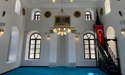 İzmir'de restore edilen tarihi Asmalı Mescit Camii ibadete açıldı