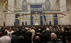Kadir Gecesi Büyük Çamlıca Camii’nde dualarla idrak edildi