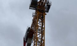 Paralarını alamayan işçiler intihara kalkıştı