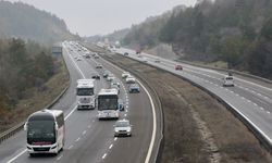 Bayram tatili bitti, Anadolu Otoyolu'nda trafik başladı