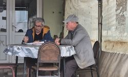 Bu köyde herkesin soyadında "elma" var!