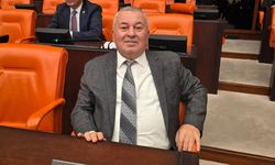 Cemal Enginyurt trafik kazası geçirdi!