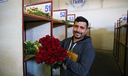 Kadınlar Günü ekonomisi: Çiçek mezatlarında satışlar patladı