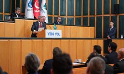 Davutoğlu’ndan Ateşkes Çağrısı:Gerçek müzakere için iki aşamalı süreç şart