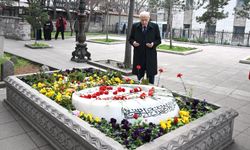 Devlet Bahçeli, Muhsin Yazıcıoğlu'nu kabrinde andı