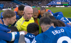 Chelsea takım toplantısının sürpriz misafiri!