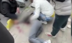 Fatih'te sokak ortasında dehşet: Boşanma aşamasındaki kadın eşi tarafından öldürüldü