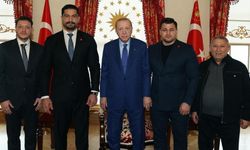 Cumhurbaşkanı Erdoğan, Türkiye Güreş Federasyonu Başkanı Akgül'ü kabul etti