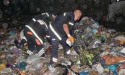 Çöpte servet arayışı: 1 milyon 200 bin TL'lik altın bulundu!