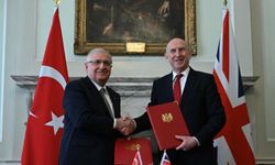 Türkiye'nin İngiltere ile anlaşması Yunan medyasını tutuşturdu: Ankara’dan Yunanistan’a güç gösterisi