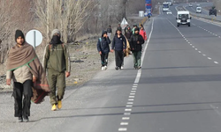 Tahran'da sokaklar bomboş kaldı: İki günde 100 bin kişi terk etti