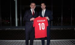 Milli maç öncesi dostluk yemeği düzenlendi