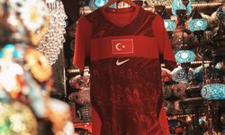 ‘Bizim Çocuklar’ Kırmızı forma ile sahada