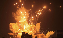 İran Devrim Muhafızları, İsrailli yetkilileri hedef aldı! 10 farklı noktada saldırı