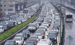 Bayramın ikinci gününde İstanbul'da trafik kilit!