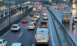 İstanbul'da bayram sonrası ilk mesai gününde trafik çilesi