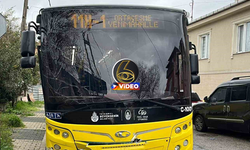 Beykoz’da İETT otobüsü kaldırıma çarptı: 4 yaralı I VİDEO