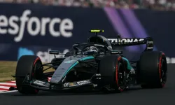 Japonya’da Antonelli zirvede! Piastri podyumla döndü