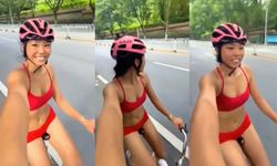 Kırmızı bikinisiyle Çin'in trafiğini karıştırdı! Kaza üstüne kaza