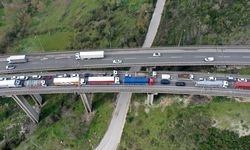 Kocaeli'de zincirleme kaza! 4 araç karıştı