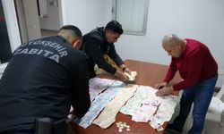 Mersin'de dilencilere operasyon! Üzerinden 24 bin 577 lira çıktı