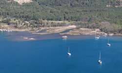 Marmaris'te deniz suyu metrelerce çekildi