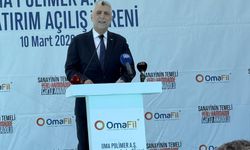 Ticaret Bakanı Bolat'tan sınır mesajı: İran'la üç gümrük kapımızda da ticaret sürüyor