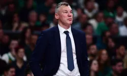 Sarunas Jasikevicius Dubai’de mahsur kaldı