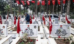 Ramazan Bayramı arifesinde şehitlikler doldu taştı