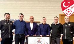 Türkiye A Milli Futbol Takımı'nın sponsorundan sürpriz karar: Küme düşen takımla anlaştı