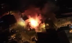 Üsküdar'da tarihi metruk binalarda yangın