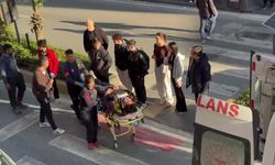 Yaya geçidinde yol veren otomobile motosiklet böyle çarptı!