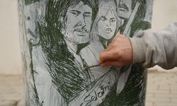 Yeteneği yokluk içinde yeşerdi: Çöpten topladı resim yaptı!